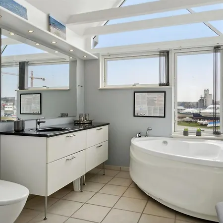 아파트 Lucjan - 50m From The Sea By Interhome 아센스